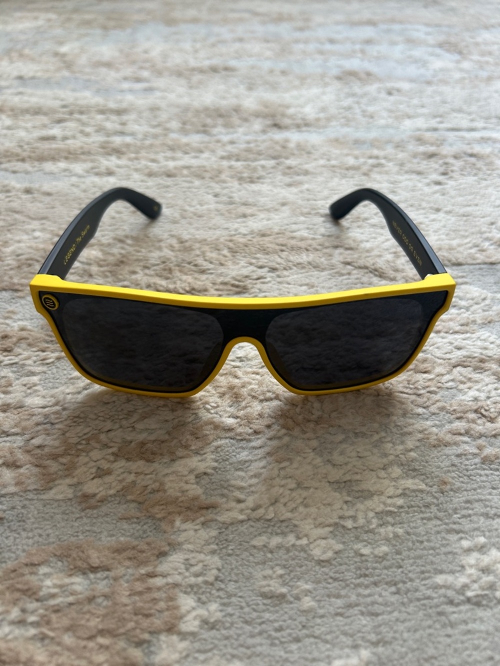 Neven Men’s Yellow and Black Shield Sunglasses - Picture 6 of 6
